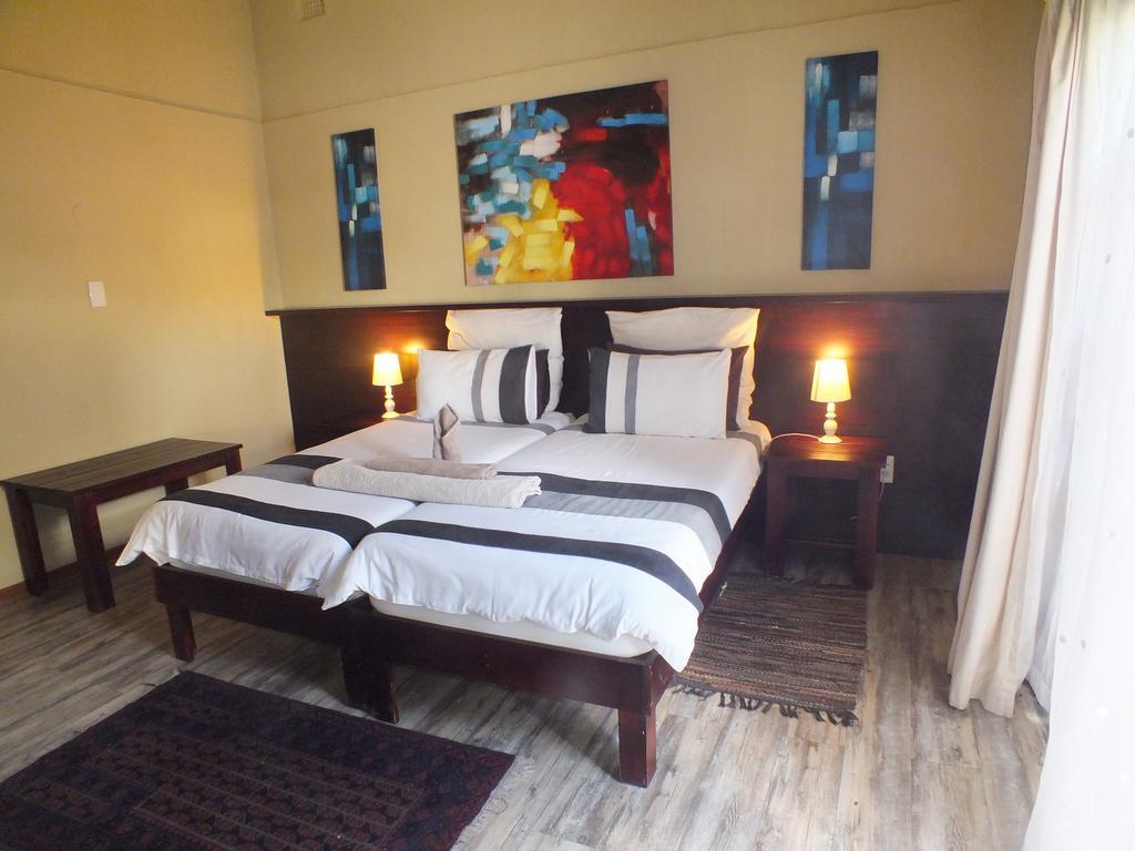 Uzuri Guesthouse Cc Windhoek Habitación foto